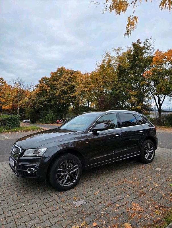 Gebraucht Audi Q5 S-Line 258 PS (189 kW) 2015 Grau SUV