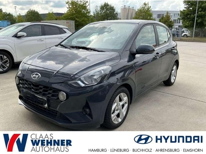 Grau Gebraucht 2022 Hyundai i10 Trend Kleinwagen | 13.900 € (Guter Preis) - Bild 1/4