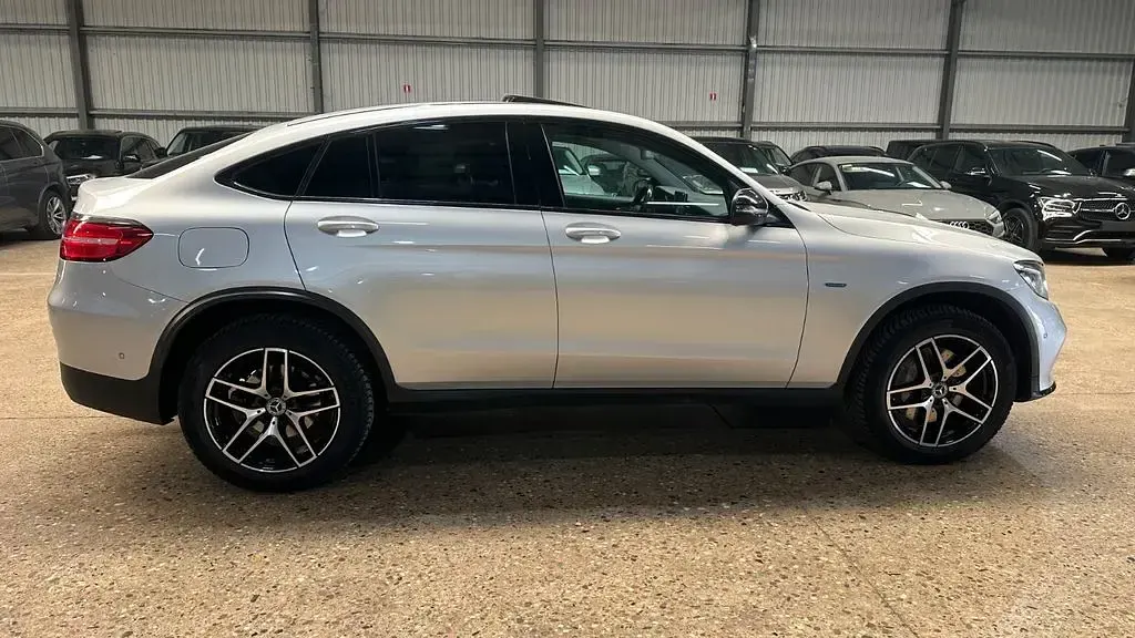 Gebraucht Mercedes GLC350 211 PS (155 kW) 2018 Silber SUV