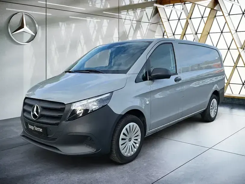 Gebraucht Mercedes Vito 163 PS (119 kW) 2025 Alpingrau Van