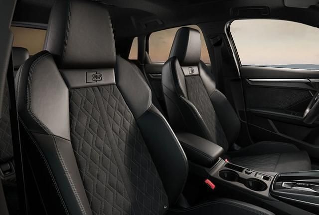 Neu Audi S3 Ambiente 333 PS (244 kW) 2026 Mythosschwarz metallic mythosschwarz metallic Limousine