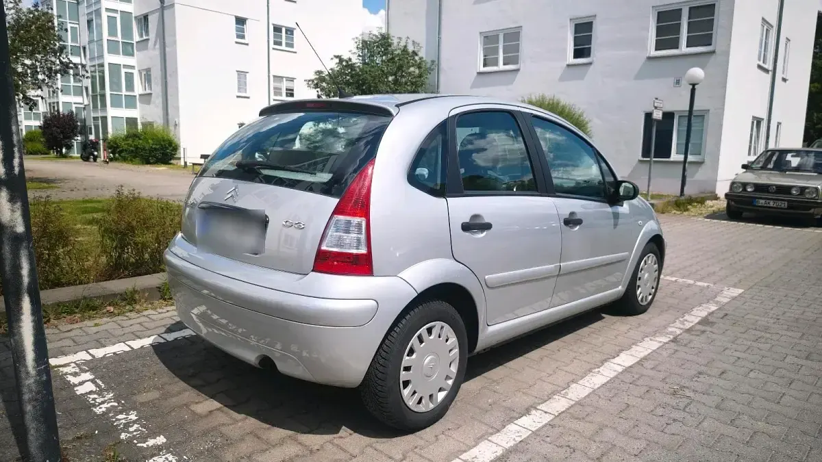 Gebraucht Citroën C3 60 PS (44 kW) 2006 Silber Kleinwagen