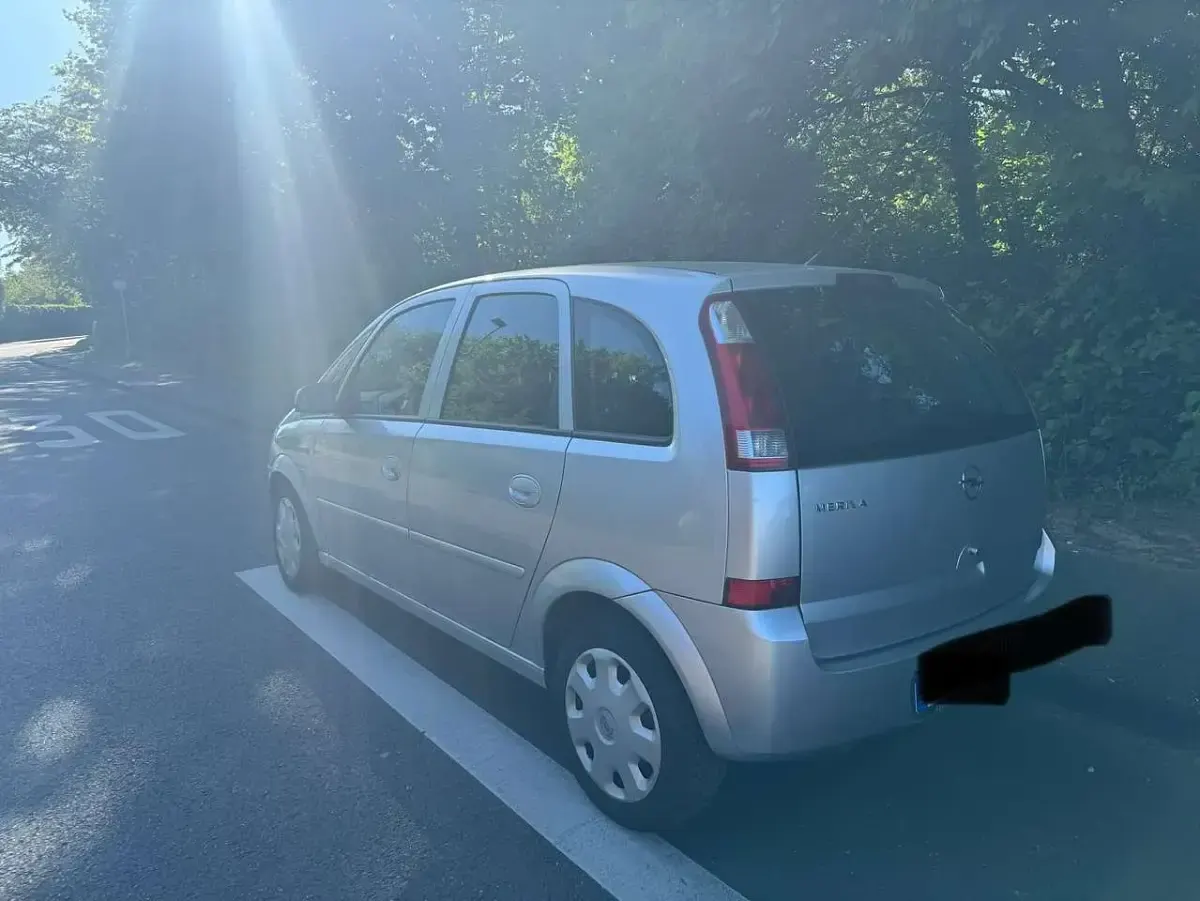 Gebraucht Opel Meriva 90 PS (66 kW) 2006 Silber Van / Kleinbus
