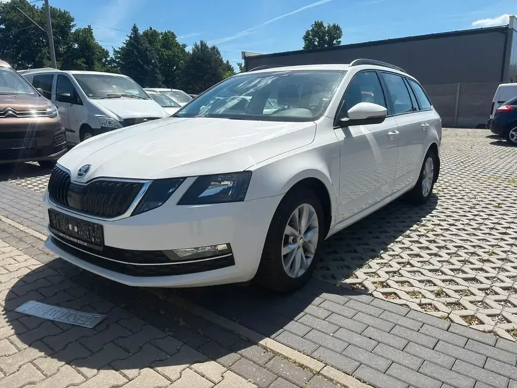 Gebraucht Skoda Octavia Style 150 PS (110 kW) 2019 Weiß Kombi