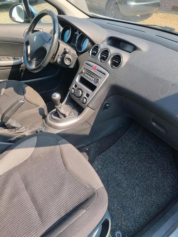 Gebraucht Peugeot 308 150 PS (110 kW) 2007 Silber Kleinwagen