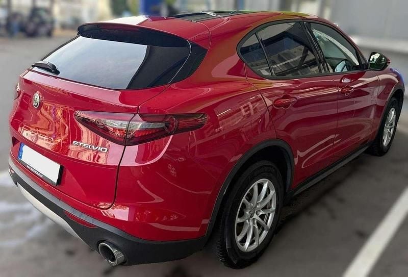 Rot Gebraucht 2019 Alfa Romeo Stelvio Business SUV | 24.999 € (Fairer Preis) - Bild 1/4