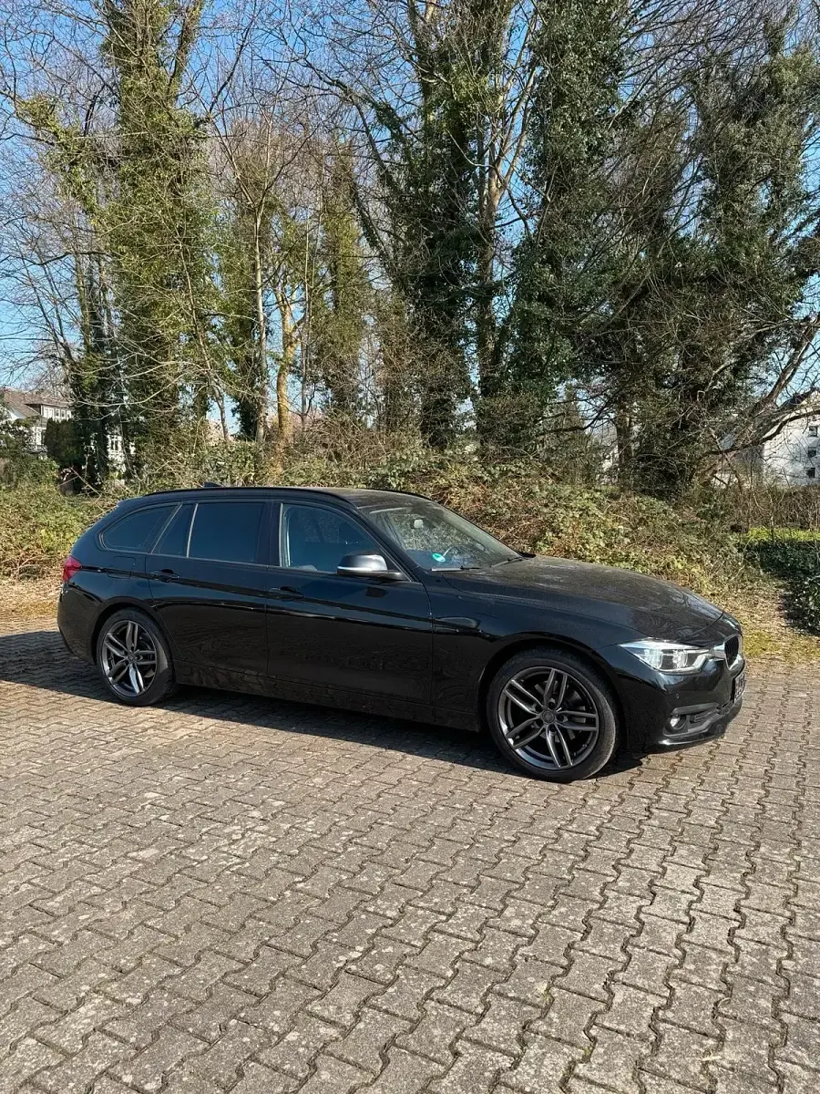 Gebraucht BMW 320 190 PS (139 kW) 2017 Schwarz Kombi