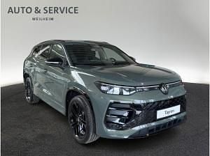 Neu VW Tayron R-line 193 PS (141 kW) 2026 Grün (cipressinogrün metallic) SUV