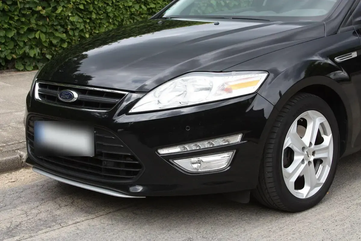 Gebraucht Ford Mondeo Champions Edition 140 PS (102 kW) 2012 Schwarz Kombi