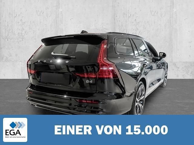 Gebraucht Volvo V60 Plus 197 PS (144 kW) 2024 Metallic Kombi