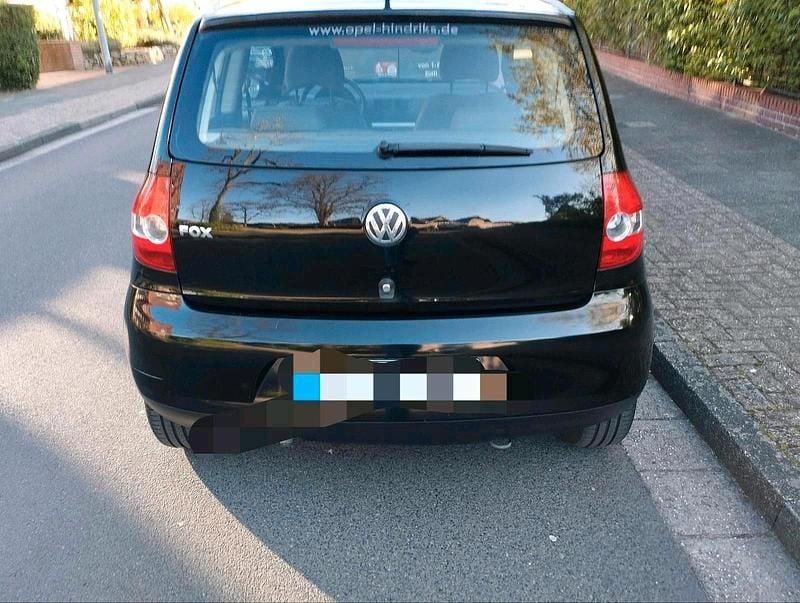 Usata VW Fox Refresh 54 CV (39 kW) 2009 Nero Utilitaria