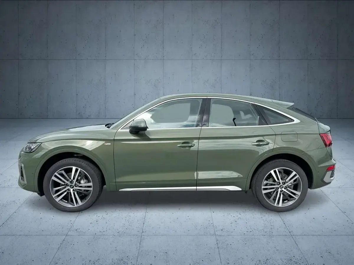 Gebraucht Audi Q5 Sportback S-Line 299 PS (219 kW) 2023 Distriktgrün metallic SUV