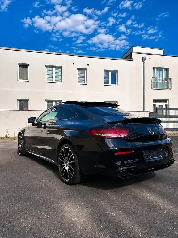 Gebraucht Mercedes C200 AMG 184 PS (135 kW) 2016 Schwarz Coupé