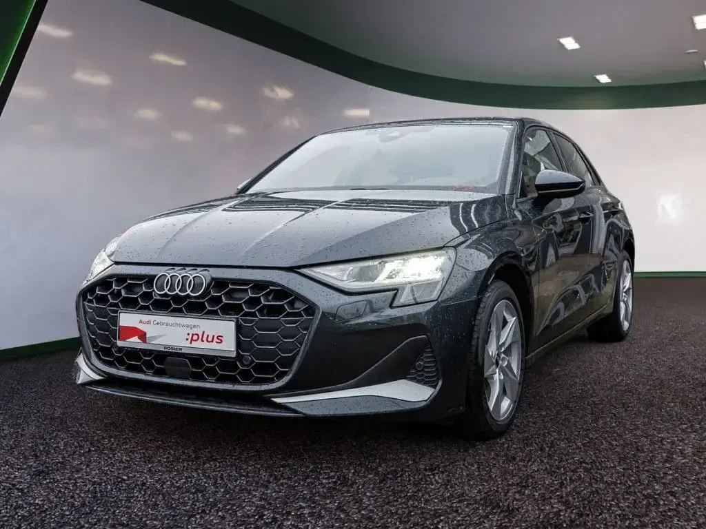 Używany Audi A3 Advanced Plus 116 KM (85 kW) 2025 Szary Sedan/Limuzyna