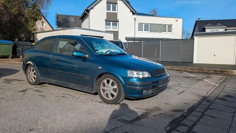 Gebraucht Opel Astra 101 PS (74 kW) 2001 Blau Limousine