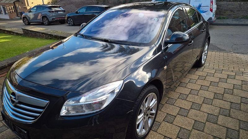 Schwarz Gebraucht 2010 Opel Insignia Edition Limousine | 3.500 € (Superpreis) - Bild 1/4