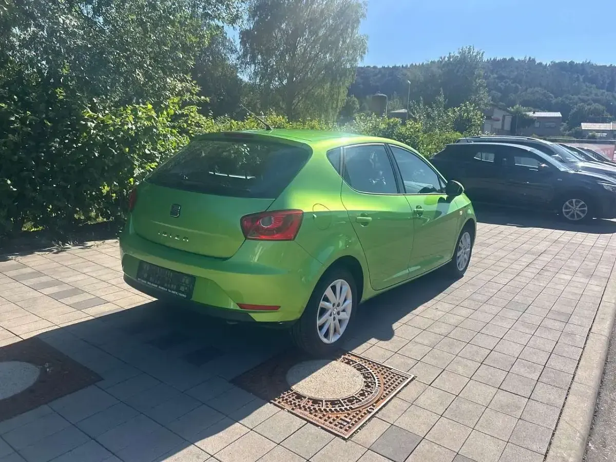 Gebraucht Seat Ibiza Style 105 PS (77 kW) 2013 "lima" gr}n Limousine