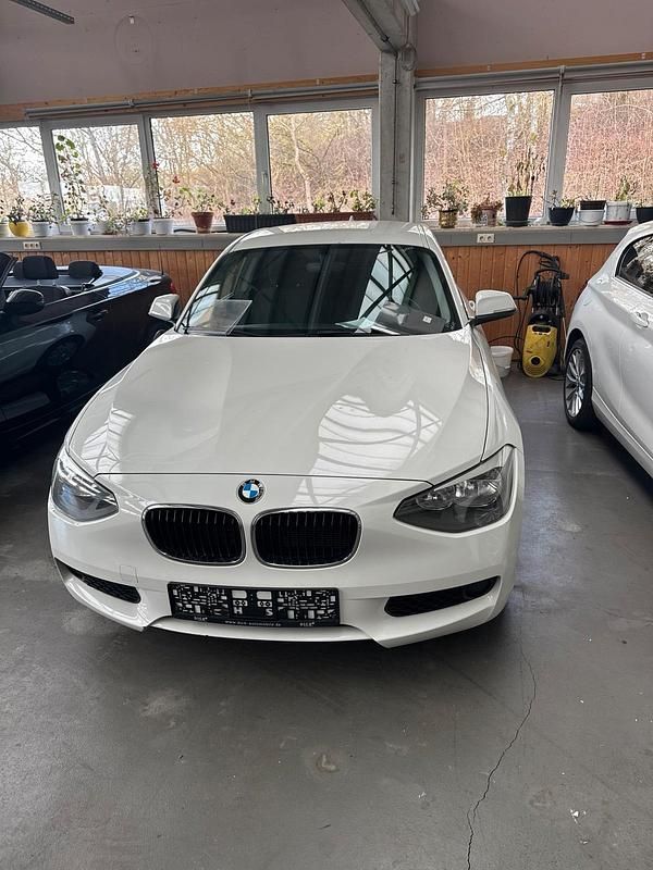 Gebraucht BMW 116 136 PS (100 kW) 2013 Weiß Kleinwagen