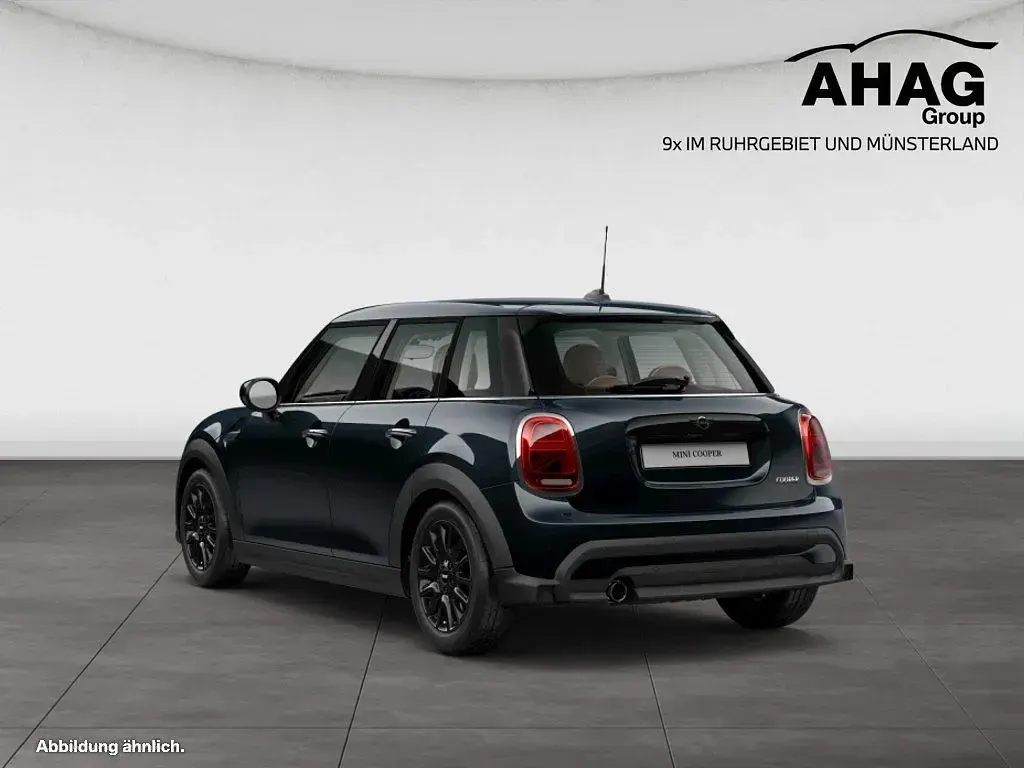 Gebraucht Mini Cooper Classic 136 PS (100 kW) 2023 Mini yours enigmatic black Kleinwagen