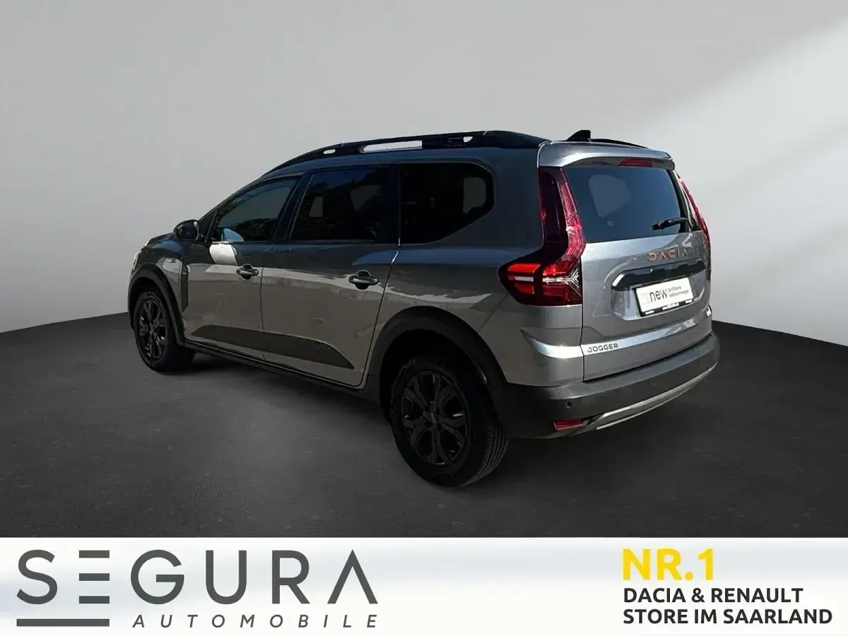 Gebraucht Dacia Jogger Extreme 101 PS (74 kW) 2024 Schiefergrau Van / Kleinbus