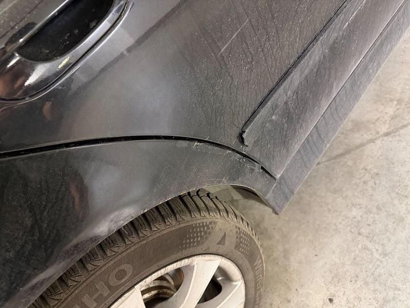 Gebraucht BMW 520 150 PS (110 kW) 2001 Schwarz Limousine