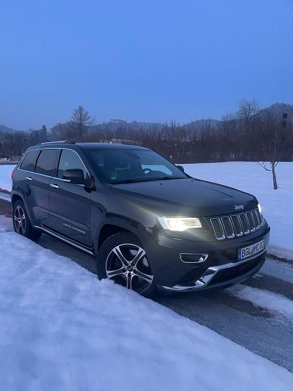 Gebraucht Jeep Grand Cherokee Summit 250 PS (183 kW) 2016 Schwarz SUV
