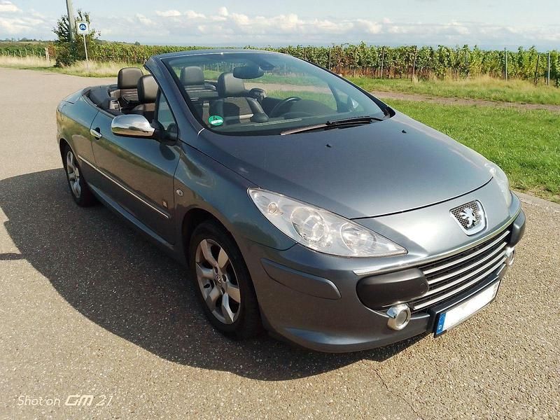 Gebraucht 2008 Peugeot 307 CC Cabrio | 3.200 € (Etwas zu teuer) - Bild 1/4
