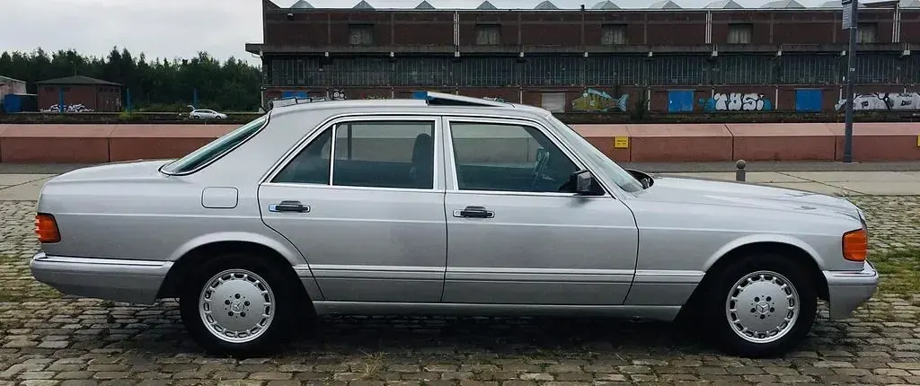 Gebraucht Mercedes 300 SE 180 PS (132 kW) 1986 Silber Limousine