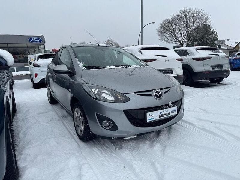 Gebraucht Mazda 2 Sendo 84 PS (61 kW) 2015 Grau Limousine