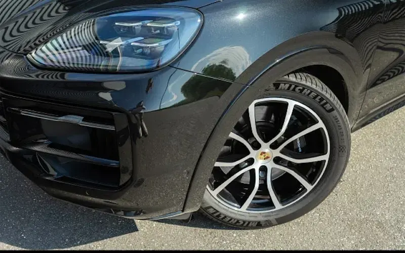 Gebraucht Porsche Cayenne 474 PS (348 kW) 2023 Schwarz SUV