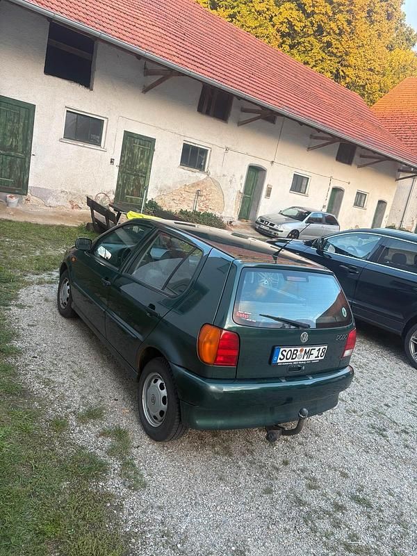 Grün Gebraucht 1997 VW Polo Kleinwagen | 600 € (Guter Preis) - Bild 1/4