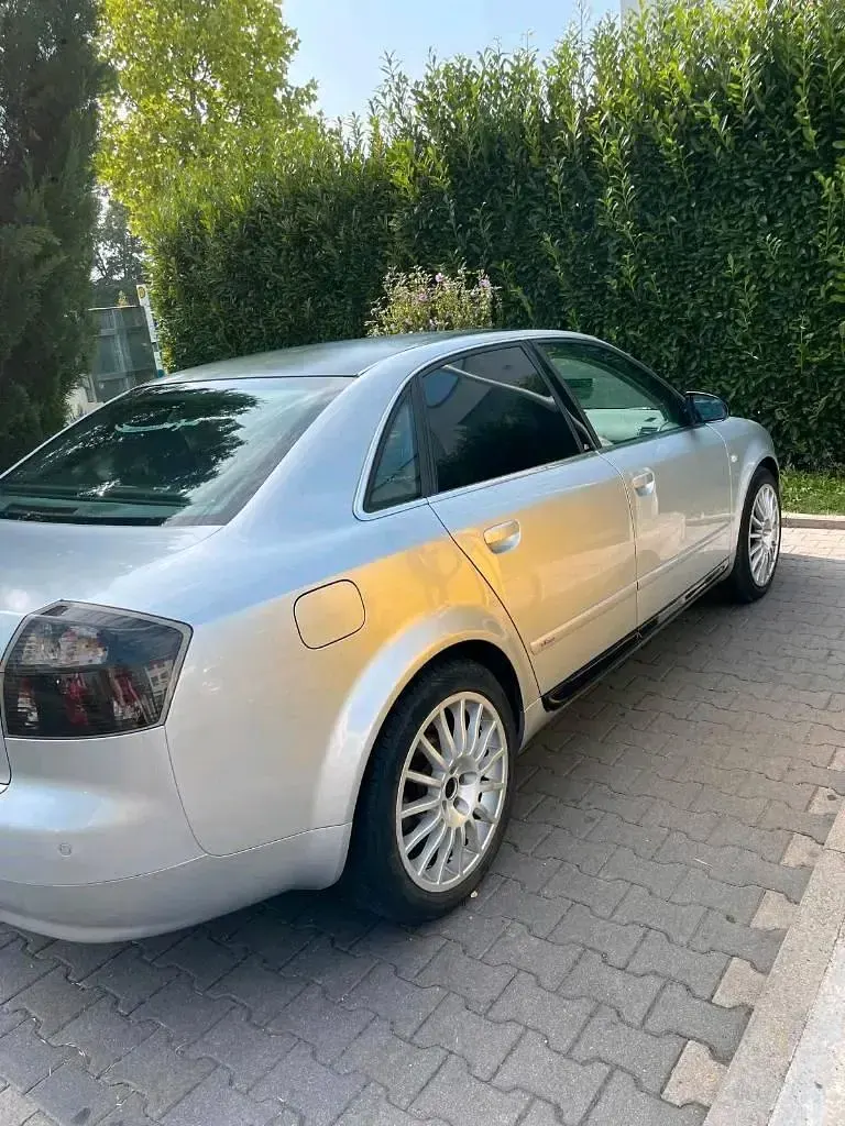 Gebraucht Audi A4 S-Line 131 PS (96 kW) 2003 Silber Limousine