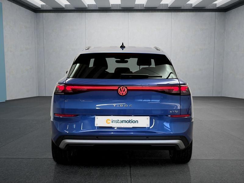 Neu VW T-Roc 150 PS (110 kW) 2026 Blau SUV
