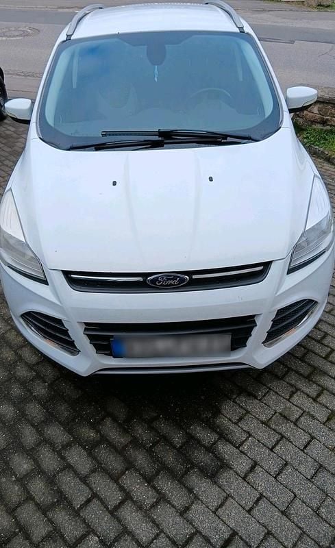 Gebraucht Ford Kuga 150 PS (110 kW) 2014 Weiß SUV