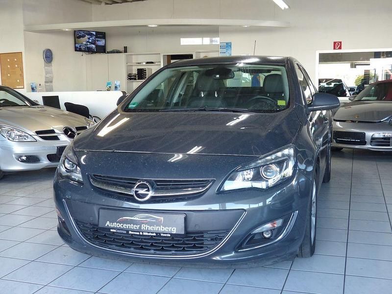 Gebraucht Opel Astra Innovation 140 PS (102 kW) 2013 Grau Limousine