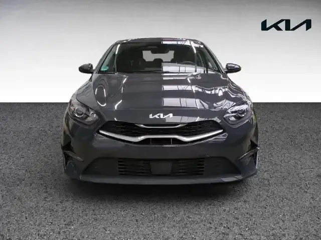 Gebraucht Kia Ceed Vision 140 PS (102 kW) 2025 Grau Kleinwagen