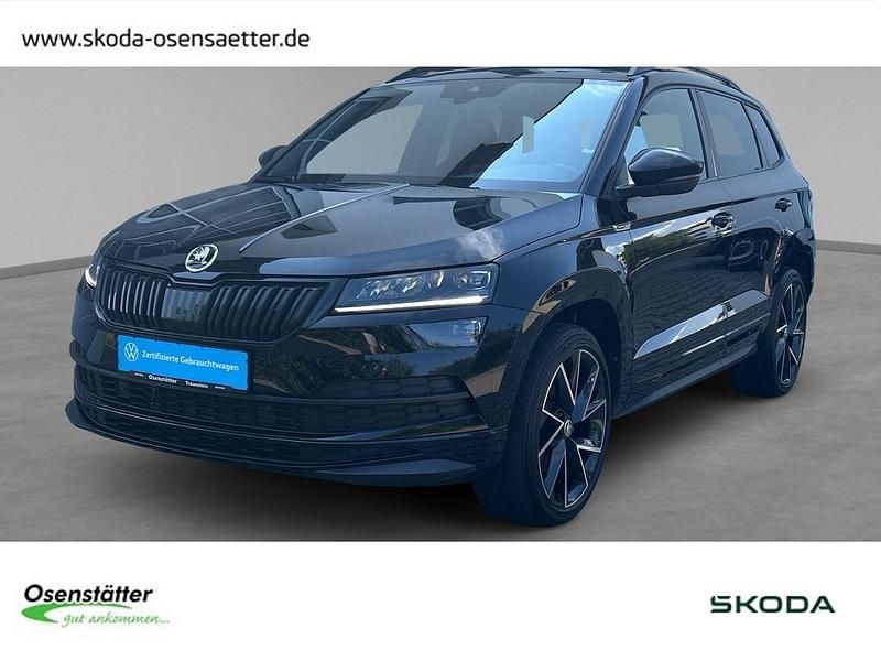 Schwarz Gebraucht 2022 Skoda Karoq SportLine SUV | 32.980 € (Fairer Preis) - Bild 1/4
