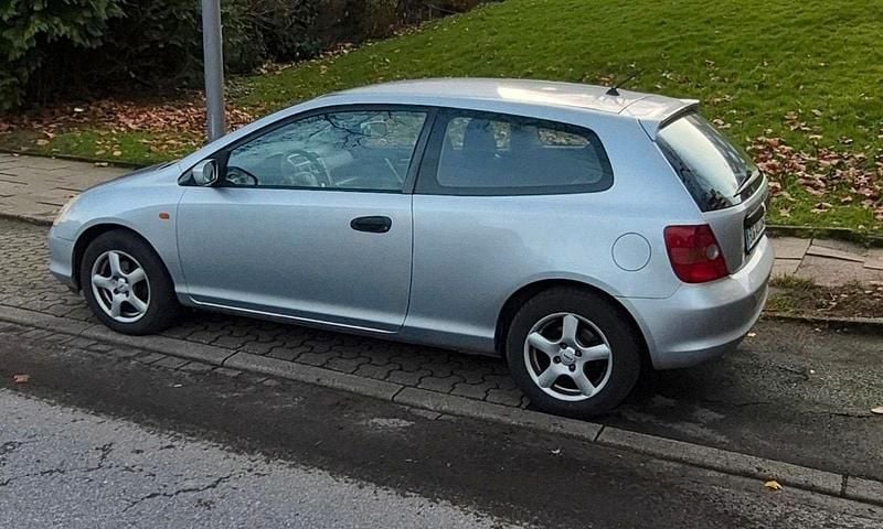 Silber Gebraucht 2002 Honda Civic Kleinwagen | 750 € (Guter Preis) - Bild 1/4