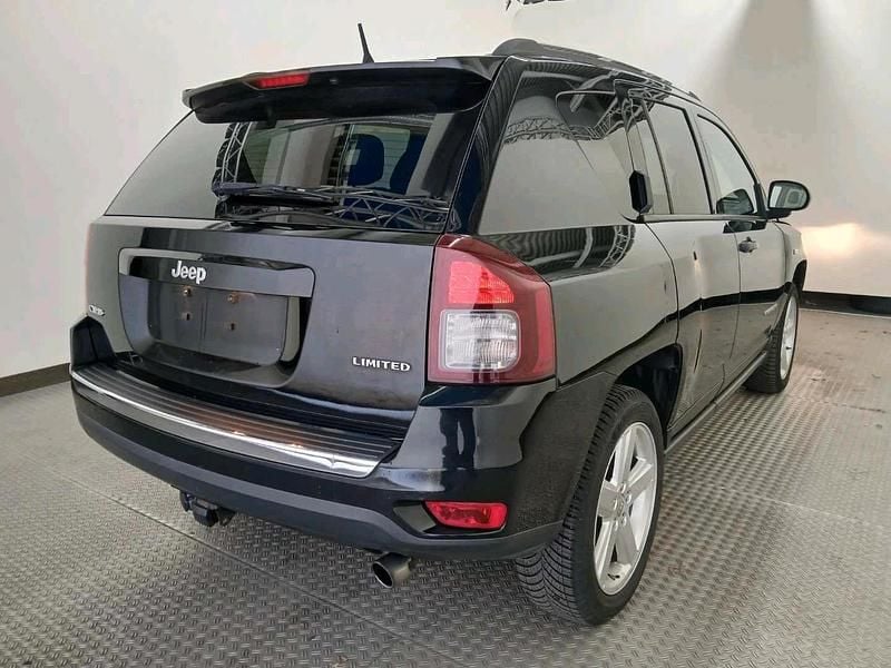 Gebraucht Jeep Compass Limited 163 PS (119 kW) 2012 Schwarz SUV