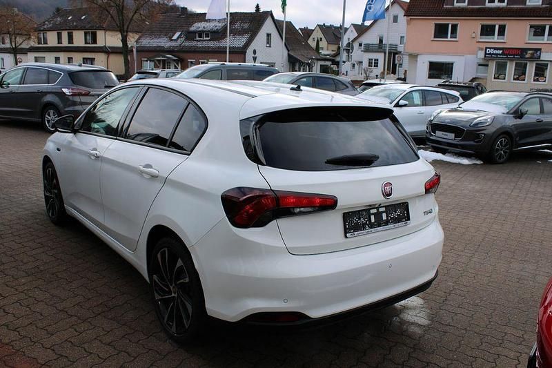 Gebraucht Fiat Tipo S 120 PS (88 kW) 2018 Weiß Limousine