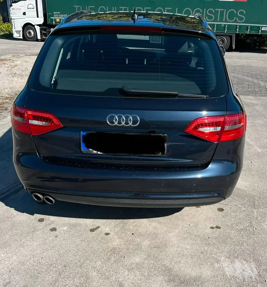 Gebraucht Audi A4 150 PS (110 kW) 2014 Blau Kombi