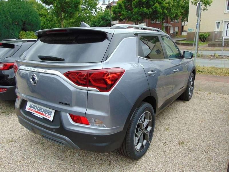 Neu KGM Korando 163 PS (119 kW) 2025 Iron metal SUV