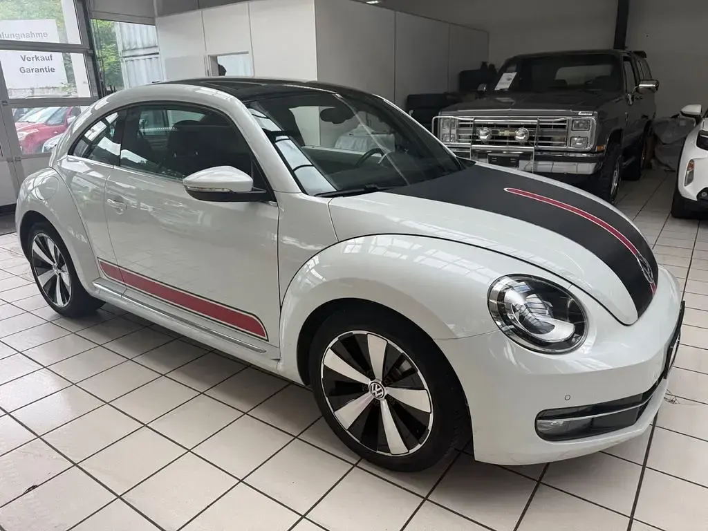 Gebraucht VW Beetle Design 160 PS (117 kW) 2013 Oryxweiss Kleinwagen