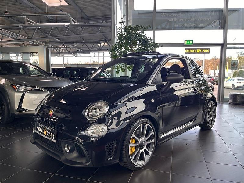 Gebraucht Abarth 695C 179 PS (131 kW) 2024 Schwarz (metallic) Cabrio