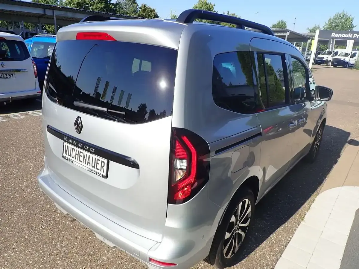 Neu Renault Kangoo Komfort 89 kW (122 PS) 2026 Highlandgrau metallic Van / Kleinbus