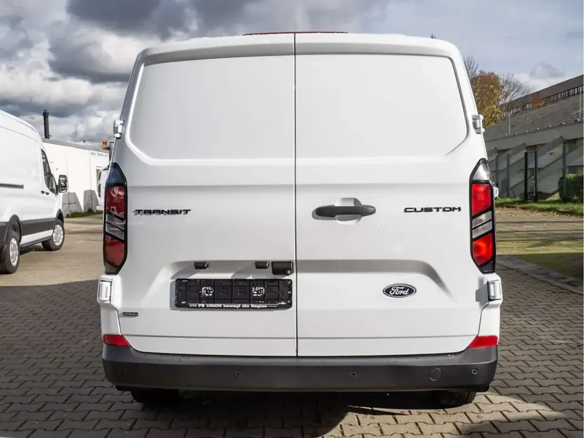 Neu Ford Transit Custom Trend 232 PS (170 kW) 2025 Frozen white Limousine