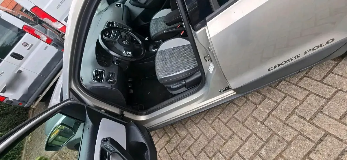 Gebraucht VW Polo Cross 86 PS (63 kW) 2011 Grau Kleinwagen