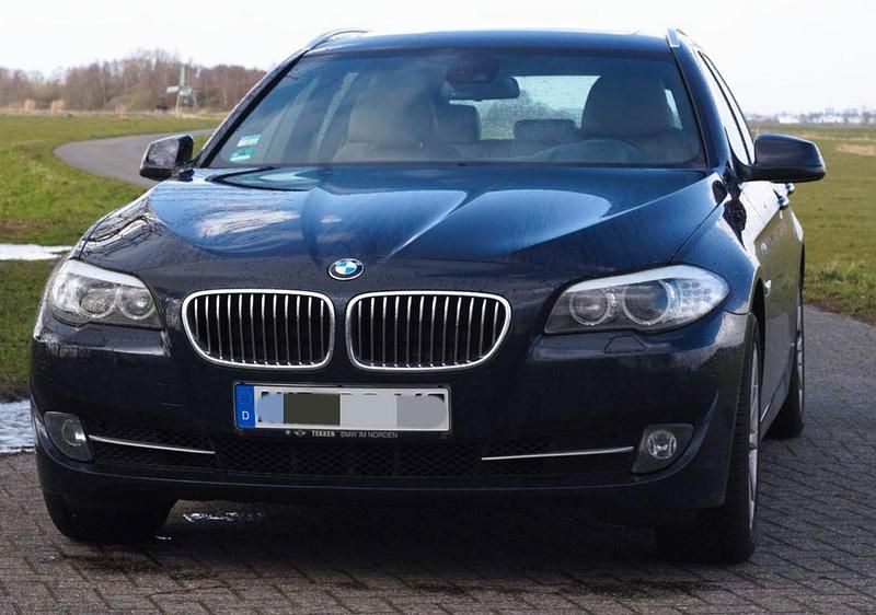 Gebraucht BMW 520 184 PS (135 kW) 2010 Blau Kombi