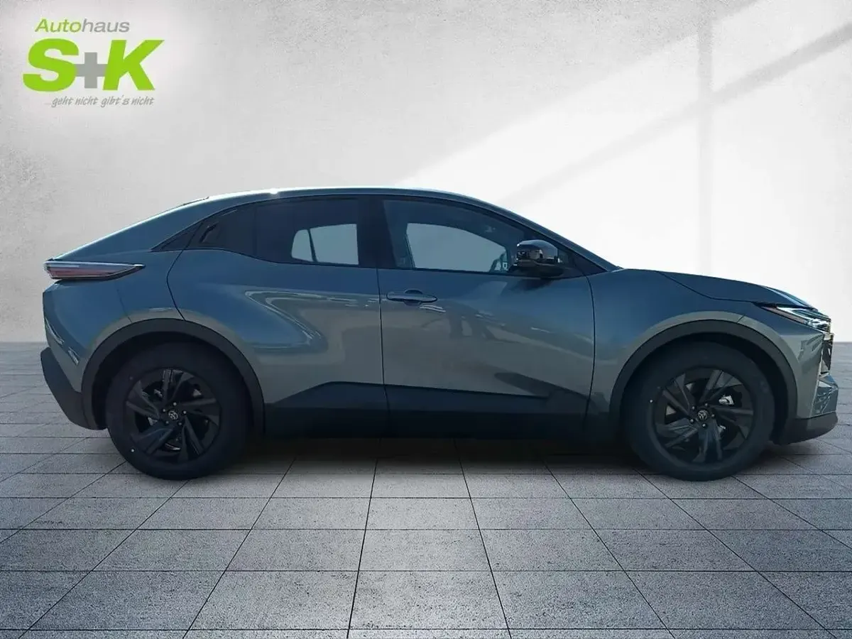 Gebraucht Toyota C-HR+ 166 kW (226 PS) 2026 Mineral me SUV