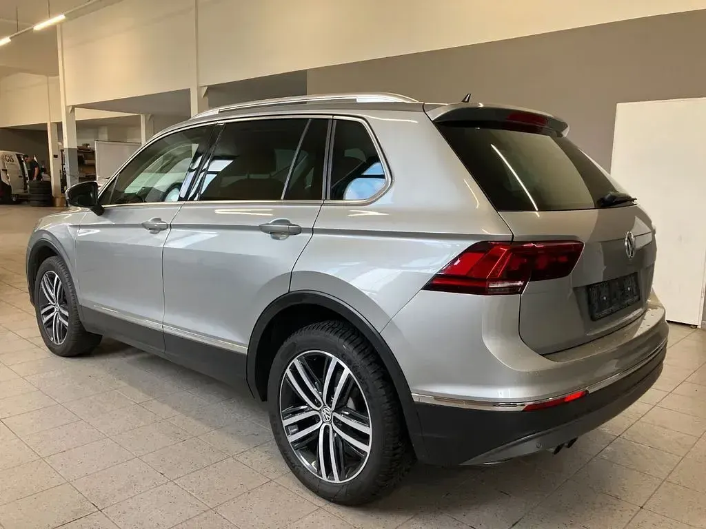 Gebraucht VW Tiguan Highline 179 PS (131 kW) 2016 Silber SUV